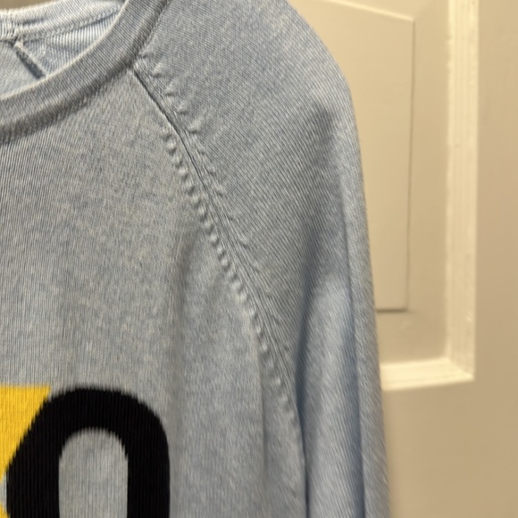 Long sleeve light blue sweater. - Picture 4 of 5